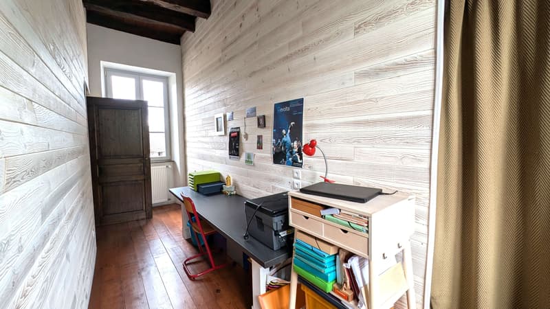 Gigny (Jura) maison en pierre de 172m2 avec studio, garage, cave (11)
