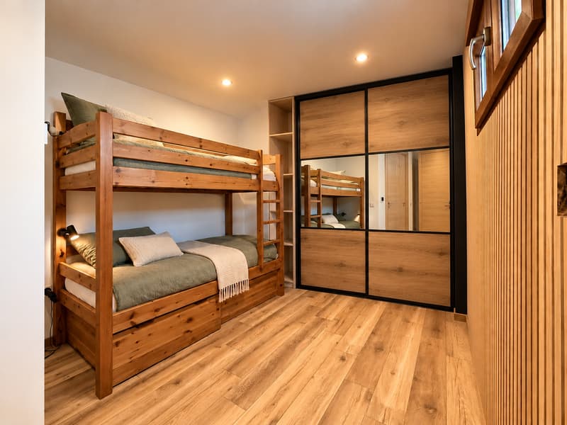 Appartement de 70 m2 entièrement refait à neuf aux Gets. (8)