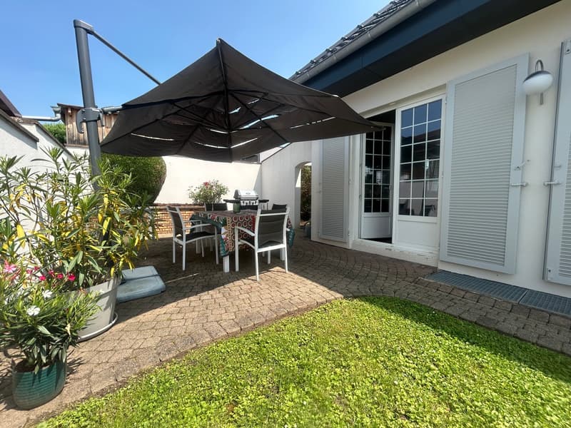 Prächtige 7-Zimmer-Familienvilla in Steinbrunn-le-Bas (3)