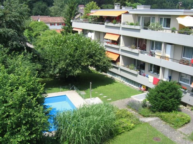 5.5-Zimmerwohnung mit Gartenschwimmbad (1)