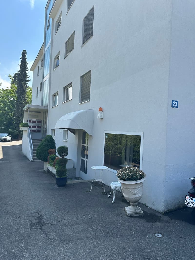 Commercial space for rent in the basement – Rümlang, Schulstrasse 23 (1)