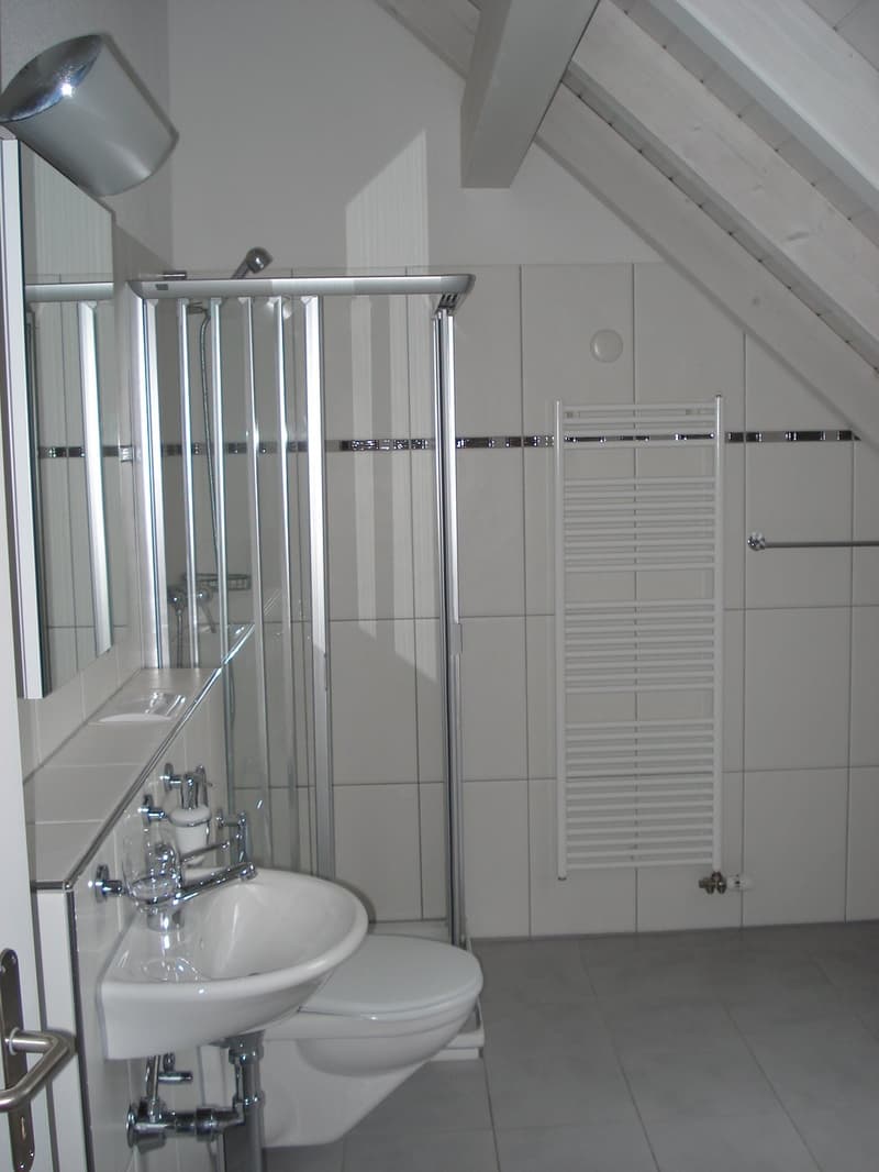 Separates WC/ Dusche