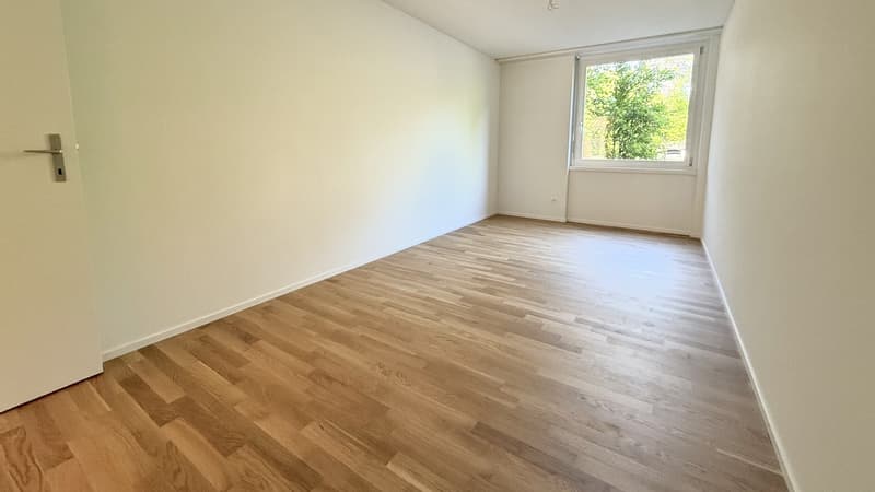 Spacious 3.5-room apartment with 115m² in Brünnlipark Opfikon (10)