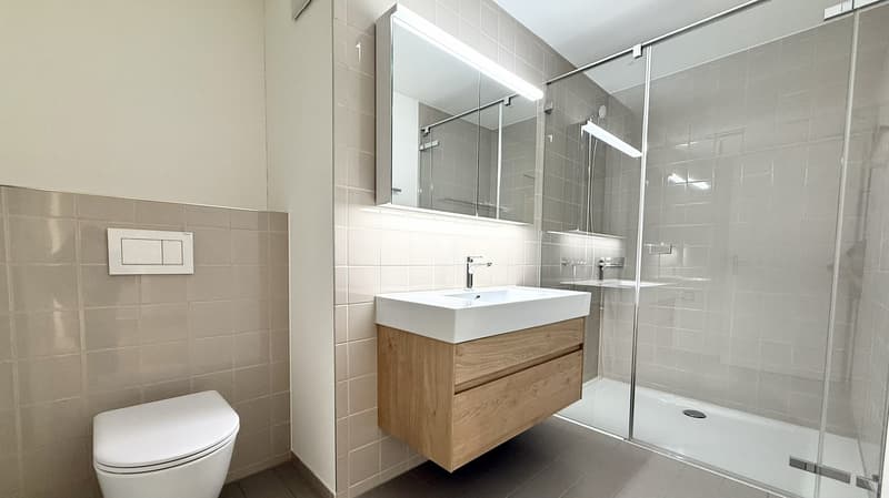 Bad mit Dusche