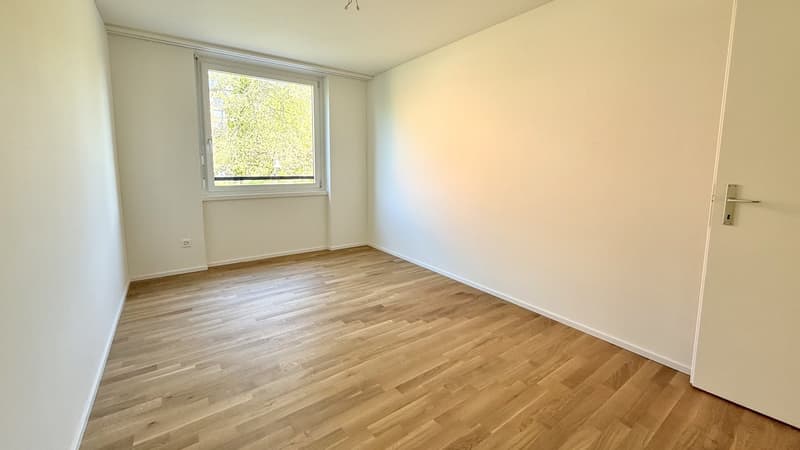 Platz für die ganze Familie  4.5 Zimmer mit zwei Balkonen im Brünnlipark (9)