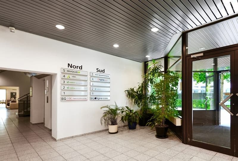 SPAZIO UFFICIO E COMMERCIALE POLIVALENTE VICINO ALLA STAZIONE DI STETTBACH (4)
