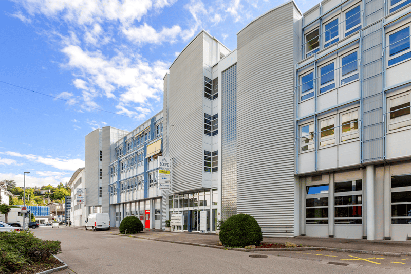 Espaces de bureau haut de gamme avec vue sur le Rhin (2)