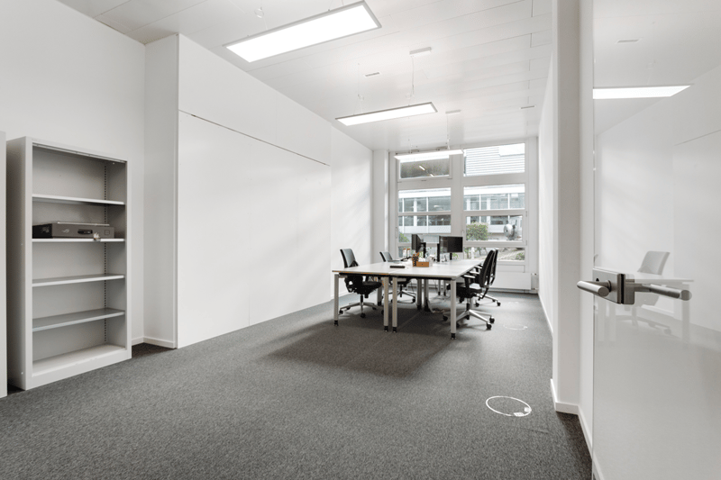 TOP AUSGEBAUTE BÜROFLÄCHEN MIT BLICK AUF DEN RHEIN (6)