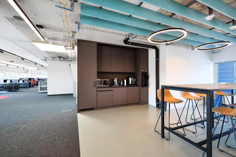 ULTIMA CHANCE – SPAZI UFFICIO COMPLETAMENTE SVILUPPATI NEL KOWERK (8)