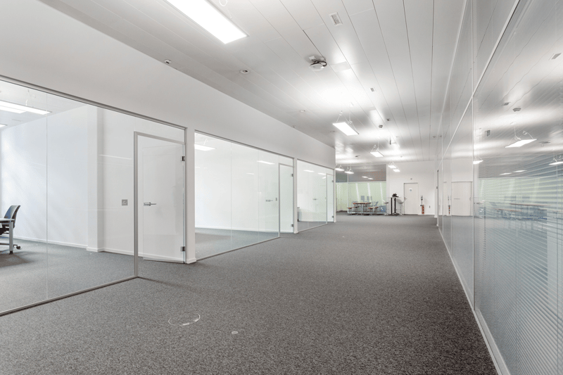 Top refurbished office space with a view of the Rhine (5)