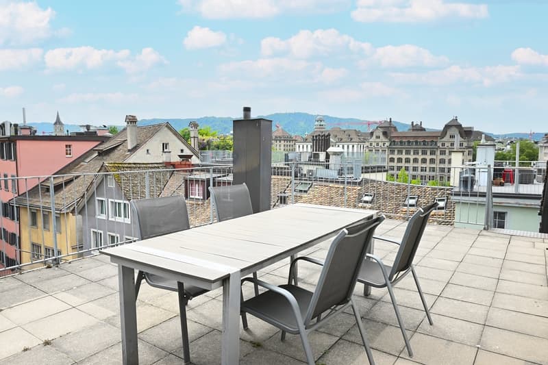 DUPLEX BUREAU AVEC TOIT TERRASSE PRES DU CENTRAL (2)