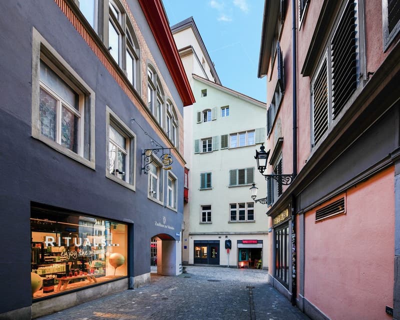 TOP LOCATION BEIM STÜSSIHOF (2)