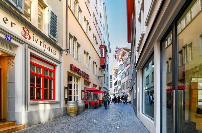 TOP LOCATION BEIM STÜSSIHOF (3)