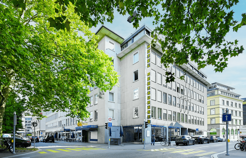 ATTRAKTIVES OFFICE AN BESTLAGE (1)