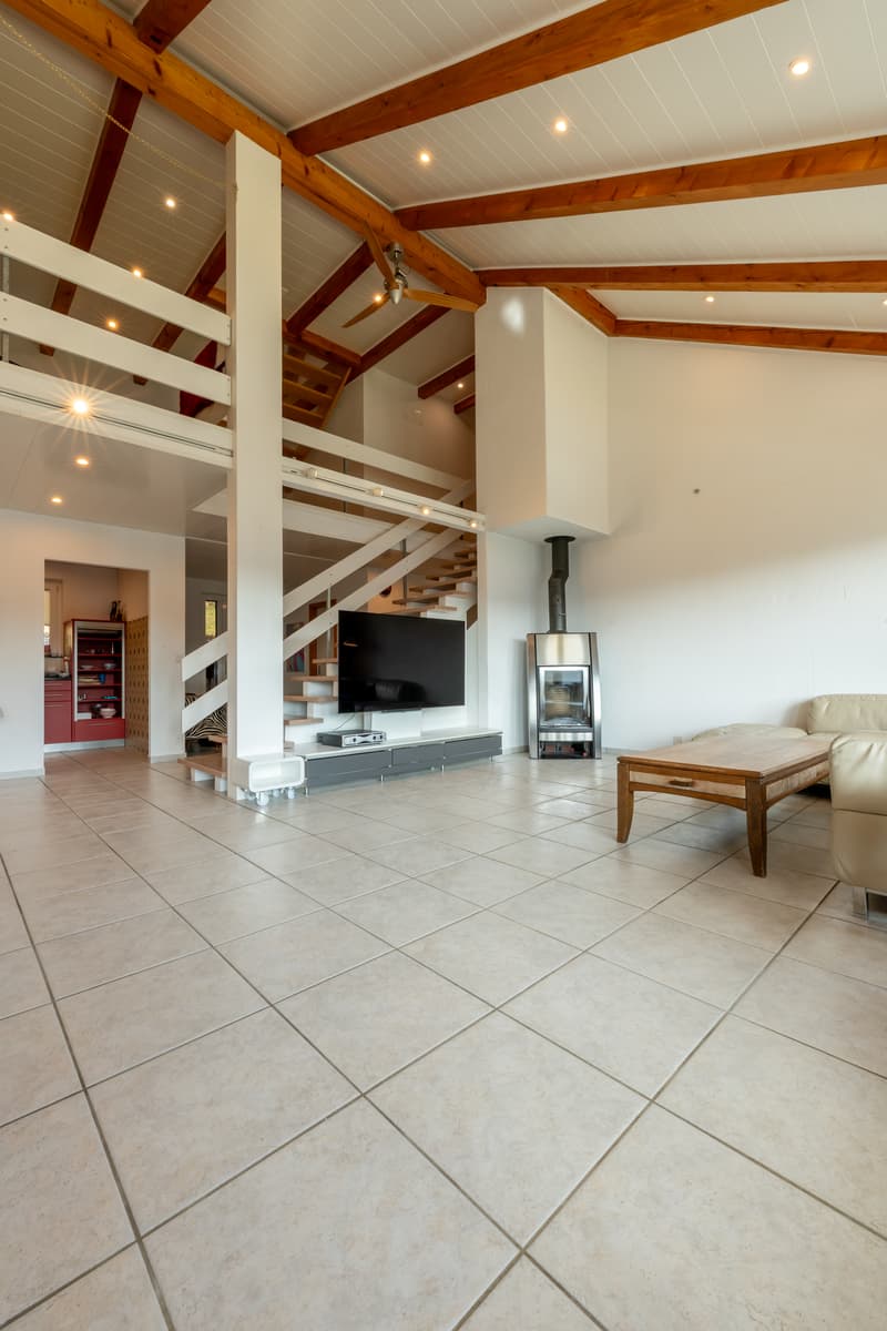 Maison de campagne premium sur une grande parcelle de construction (3)