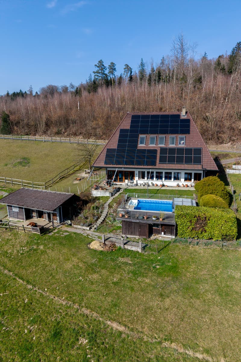 Maison de campagne premium sur une grande parcelle de construction (2)