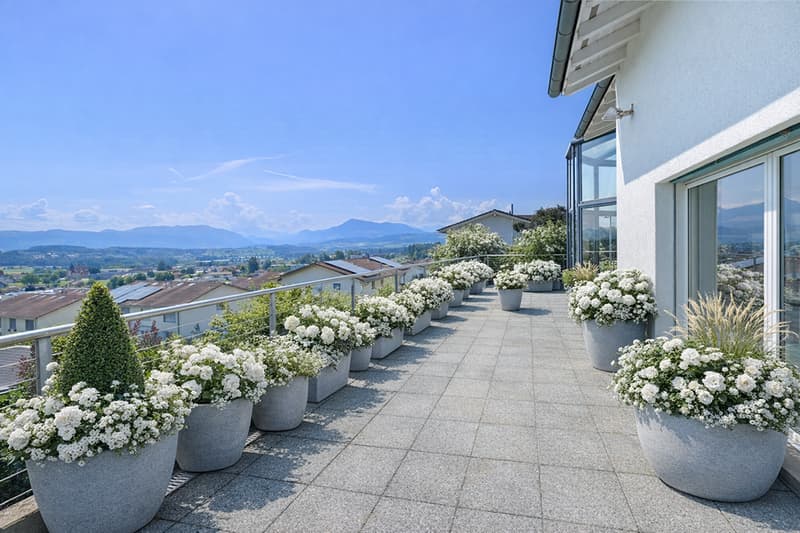 Maison unifamiliale spacieuse avec beau jardin et vue (6)