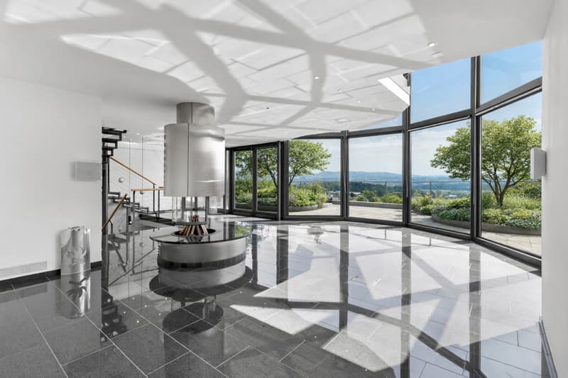 Maison unifamiliale spacieuse avec beau jardin et vue (2)