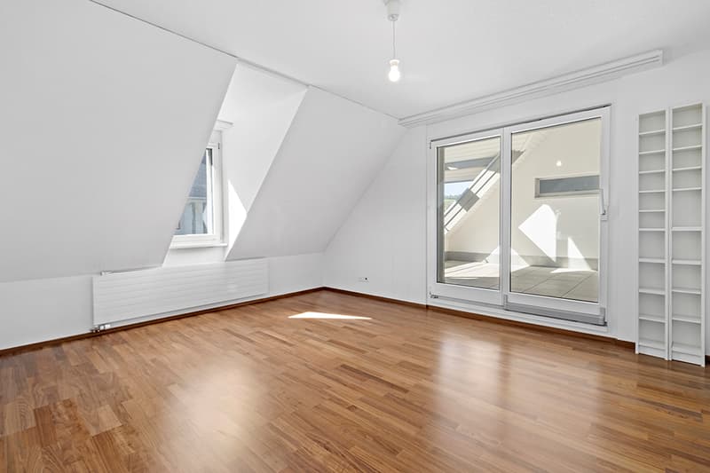 Grosszügige 5.5-Zimmer-Maisonette-Wohnung mit Weitsicht (3)