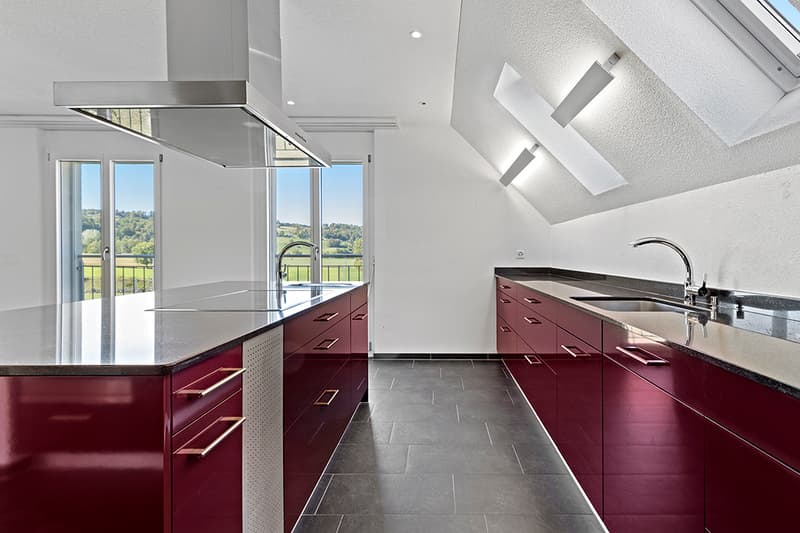 Grosszügige 5.5-Zimmer-Maisonette-Wohnung mit Weitsicht (2)
