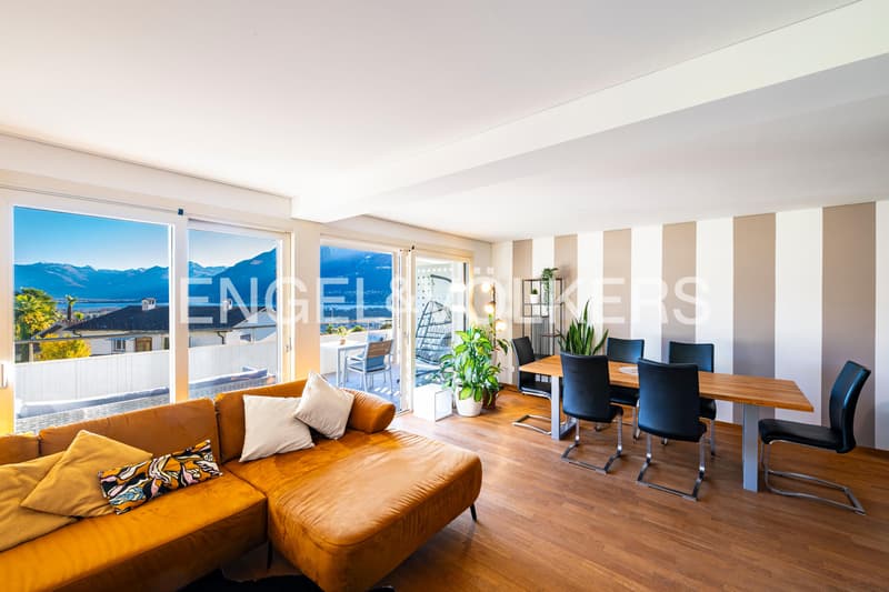 Elegant apartment with panoramic terrace and lake view (89) (5)