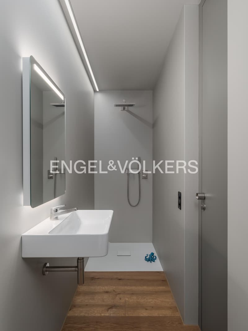 PURE LAKE VIEW: Living at the highest level (19) (11)