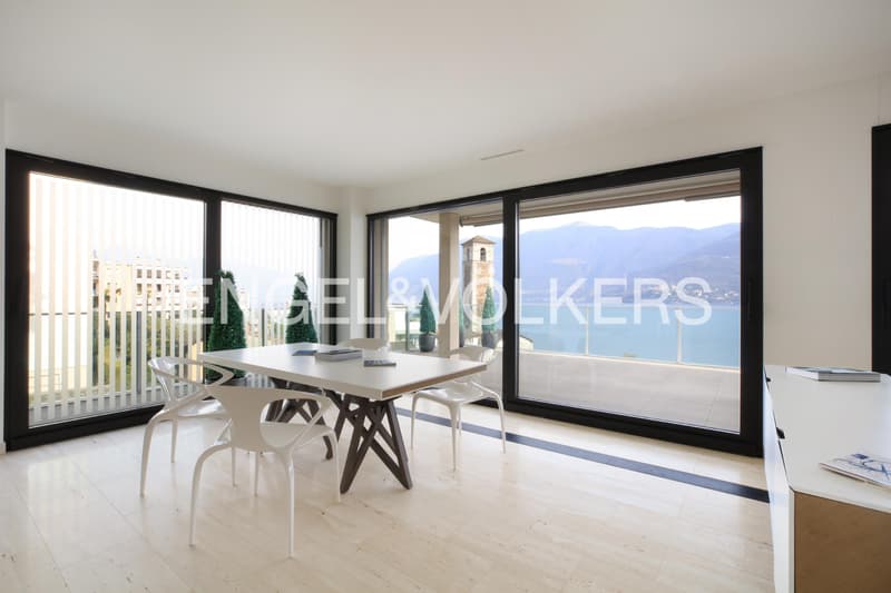 Attico moderno e luminoso con vista panoramica sul lago (51) (4)