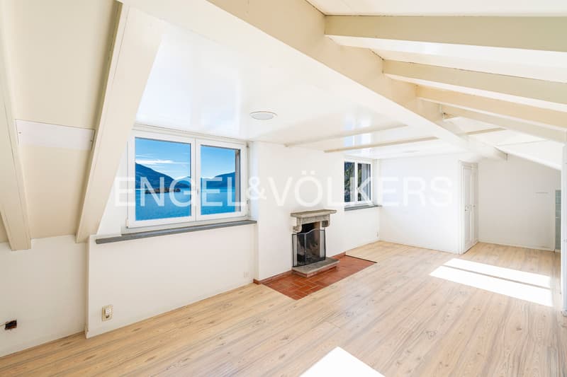 Casa con potenziale & terreno privato sul lago (34) (10)