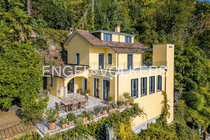 Casa con potenziale & terreno privato sul lago (34) (4)
