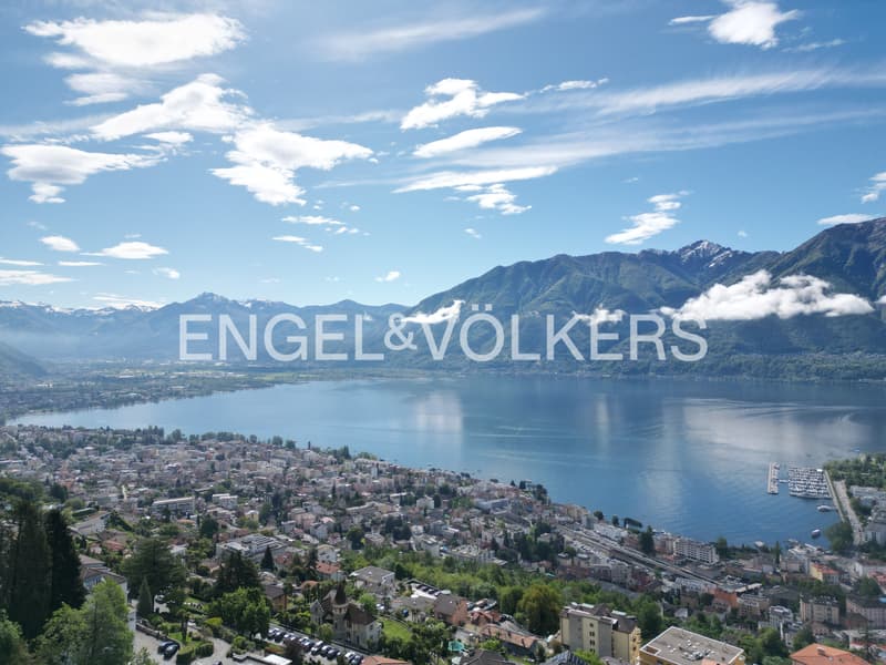 Great investment - large, sunny plot (30) (1)