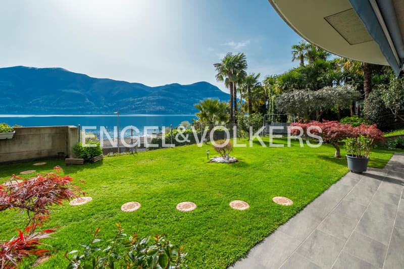 Elegante appartamento giardino nel porto dei yacht con vista lago (2) (3)