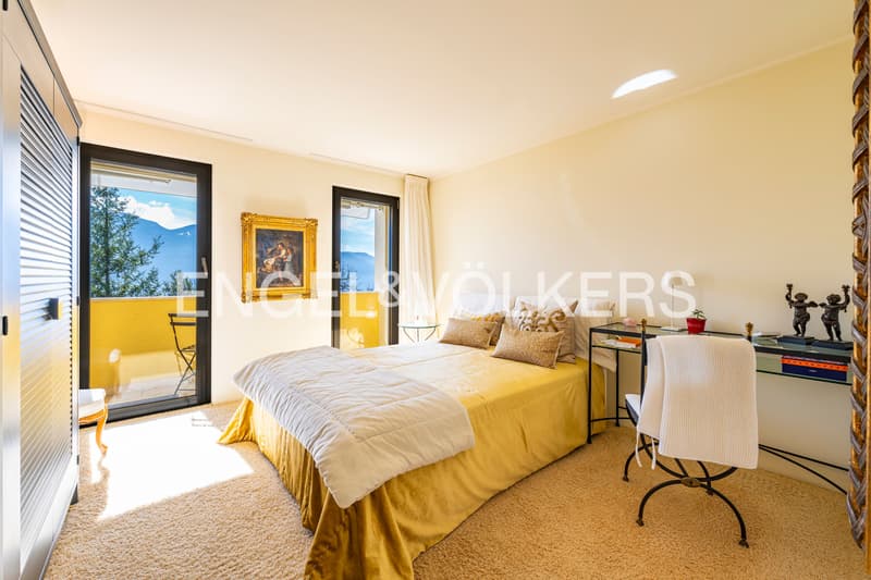 Villetta con doppio garage e vista lago (45) (6)