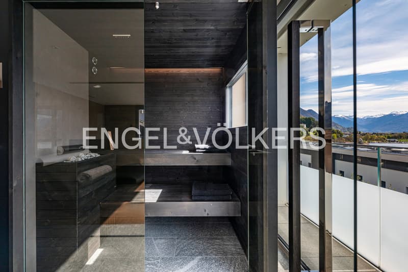 Un'oasi di lusso con vista lago e spa privata (68) (12)