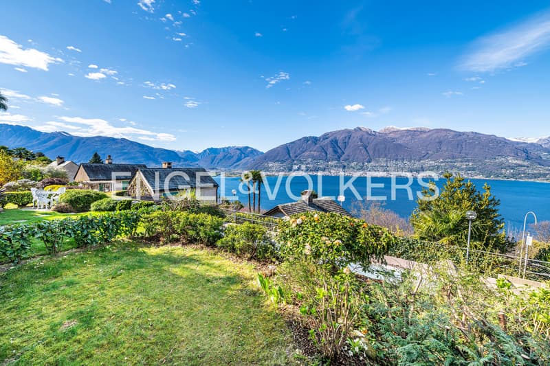Seeblick und Garten in Tessin (15) (2)