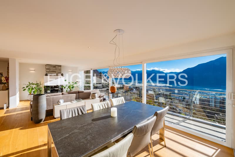 Stylish villa in sunny panoramic location (5) (3)