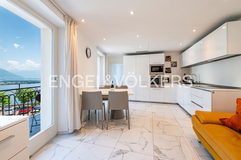 Your loge spot above Lake Maggiore (1b) (3)