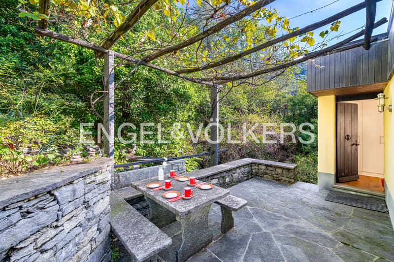 Attika mit Seesicht, Terrasse und Privatgarten (6) (9)