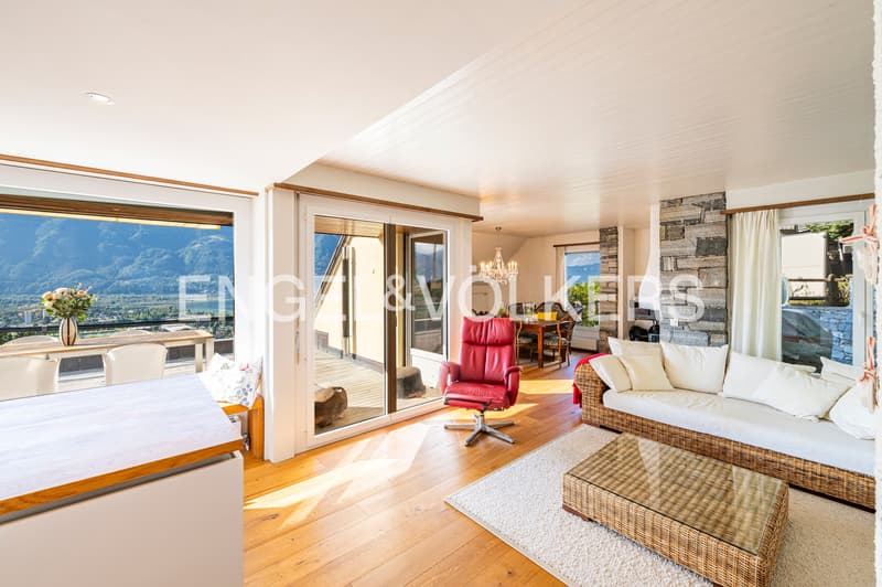 Attika mit Seesicht, Terrasse und Privatgarten (6) (4)