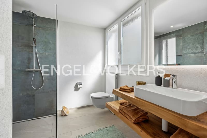 Alpine view included - spacious terrace house with versatile space (5)