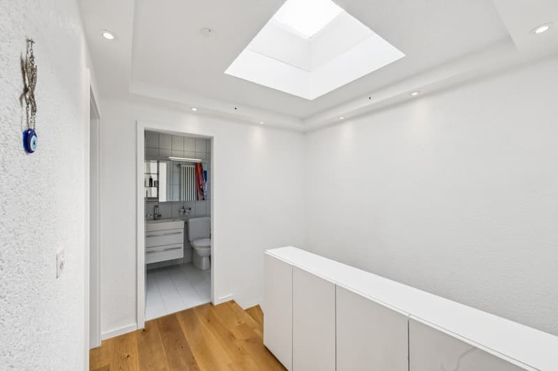 Family-friendly semi-detached house with garden (7)