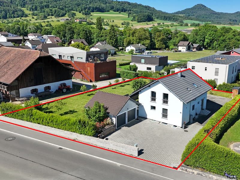 Charmantes Einfamilienhaus mit Einliegerwohnung (1)