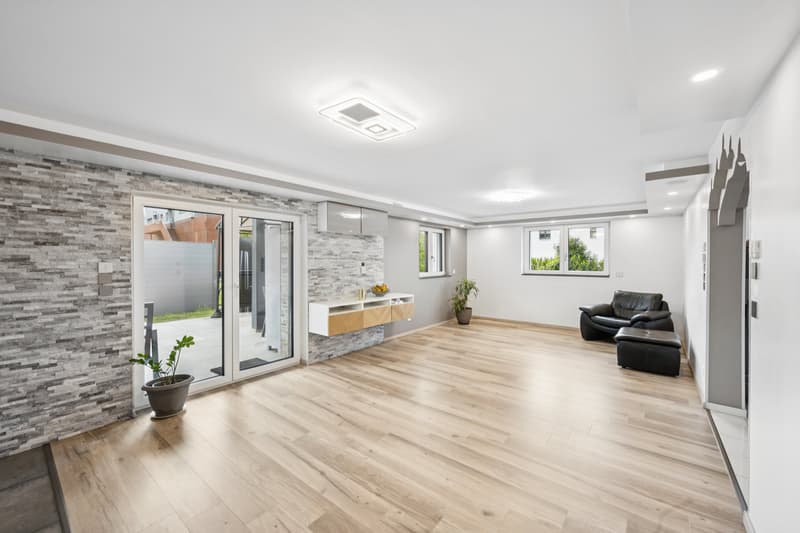 Casa familiare affascinante con dependance (5)