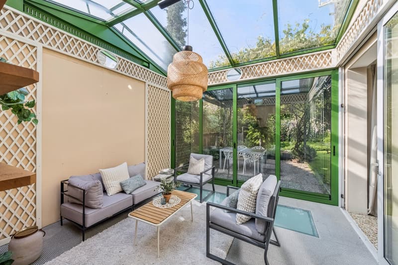 Exclusive living experience with pool & exceptional garden (4)