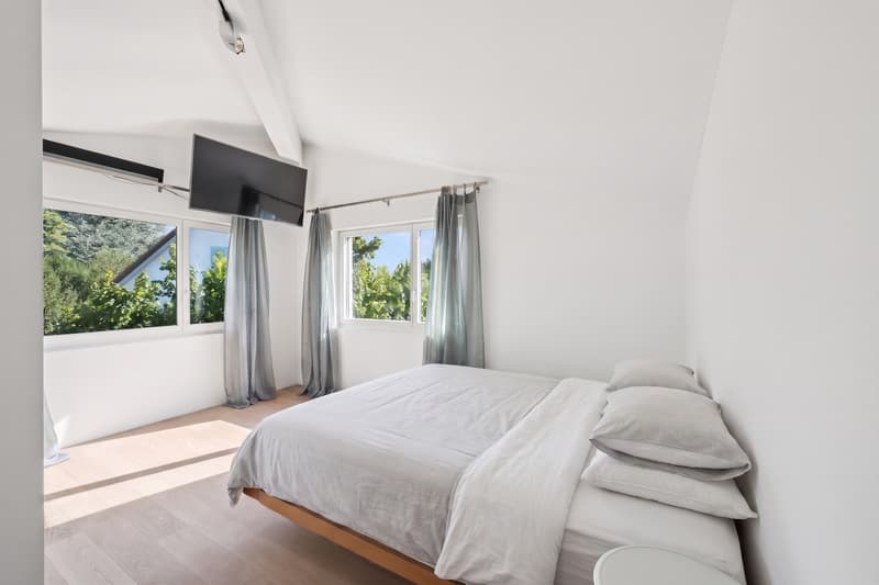 Appartamento penthouse esclusivo con studio e offerta di parcheggio rara (5)