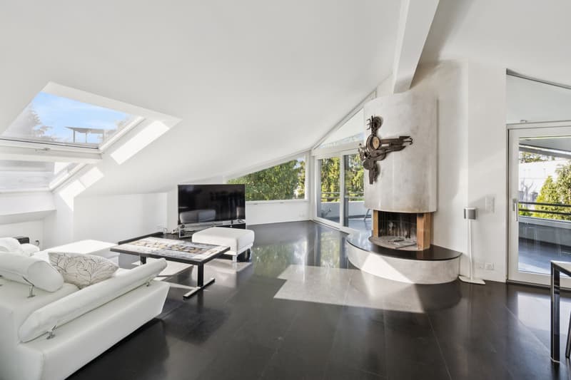 Appartamento penthouse esclusivo con studio e offerta di parcheggio rara (1)