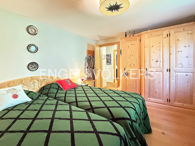 Exklusive Dach-Maisonette mit Chalet-Flair (6)