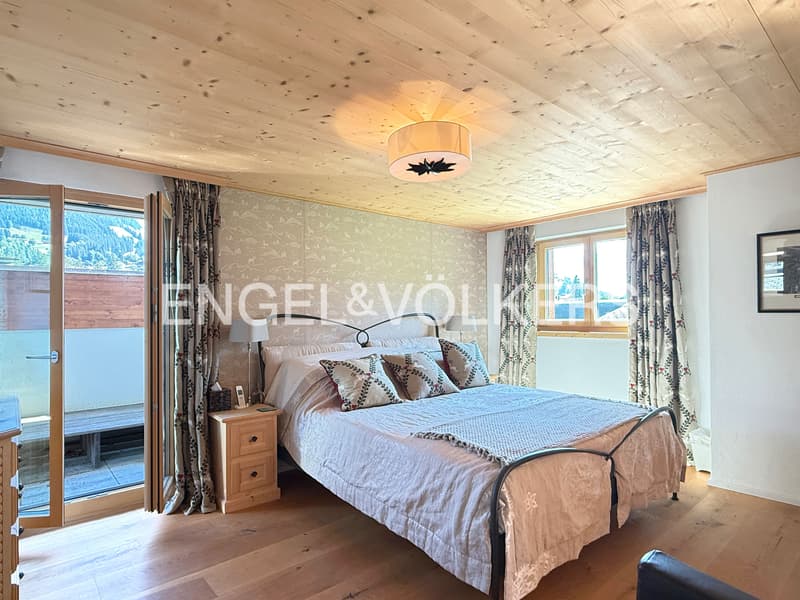 Exklusive Dach-Maisonette mit Chalet-Flair (5)