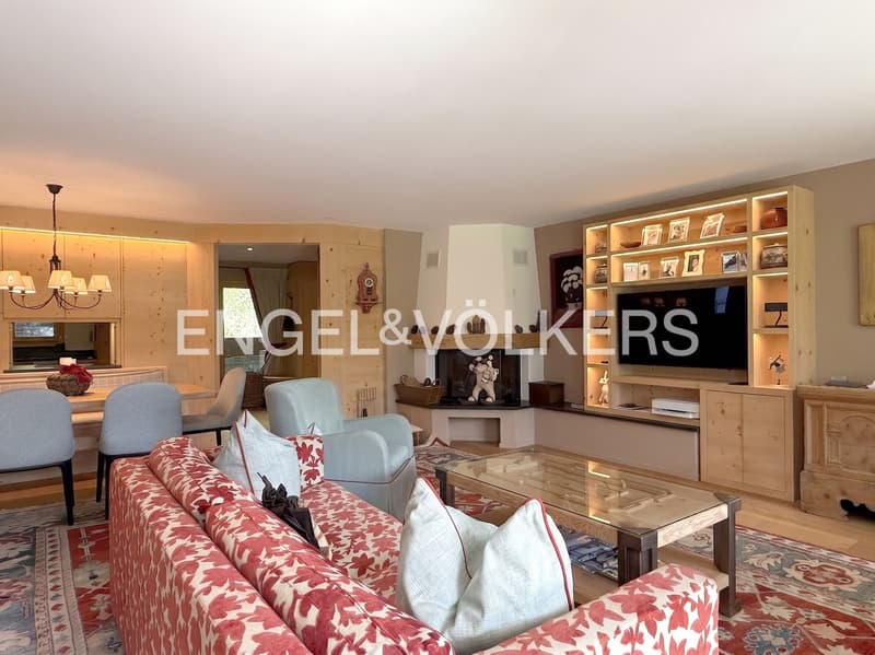 Exklusive Dach-Maisonette mit Chalet-Flair (1)