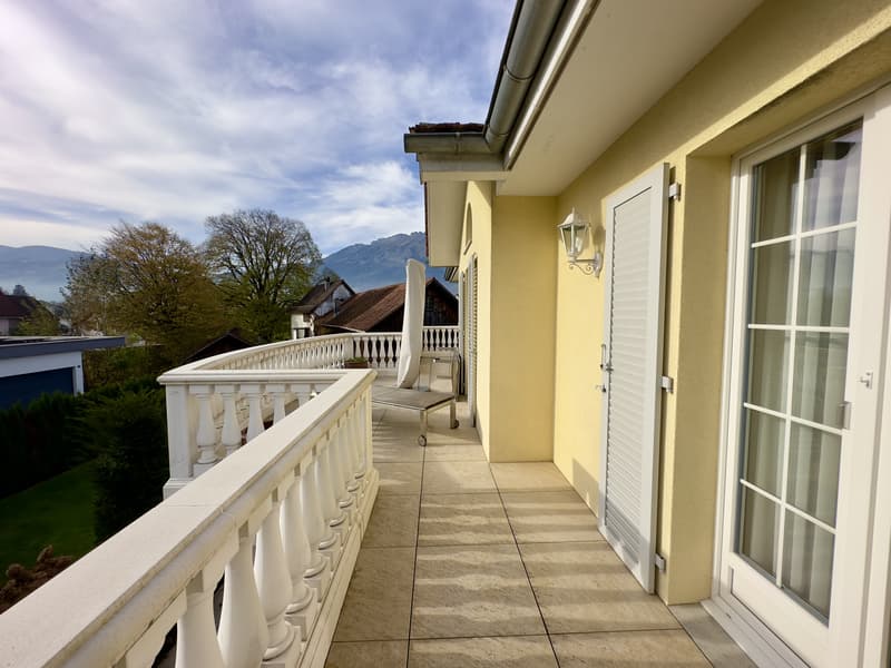 RISERVATO! Casa unifamiliare di lusso con molto spazio e privacy a H (7)