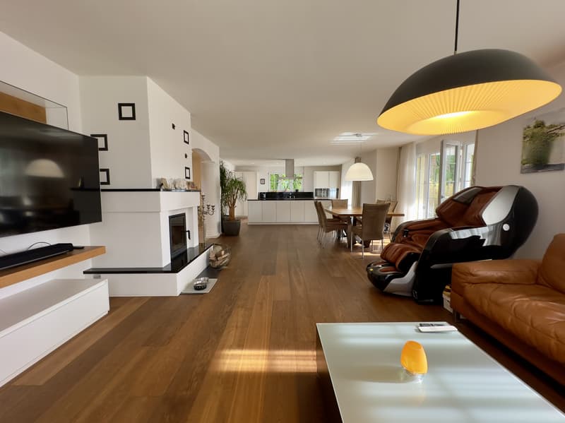 RISERVATO! Casa unifamiliare di lusso con molto spazio e privacy a H (5)